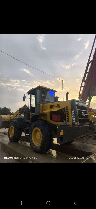 Фронтальный погрузчик SDLG 1,8 m3 Фронтальный погрузчик SDLG 1,8 m3