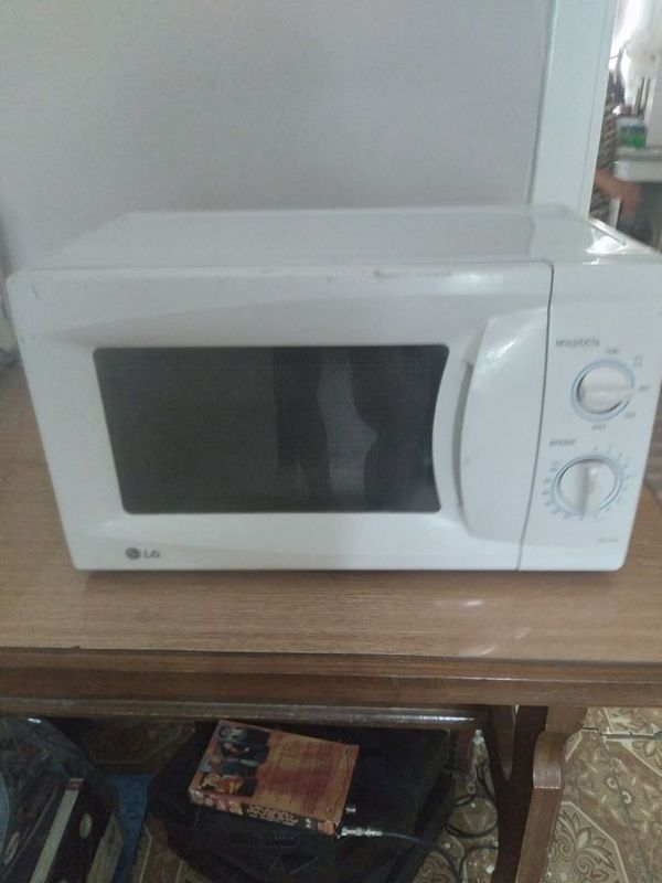 Микроволновка LG Микроволновка LG