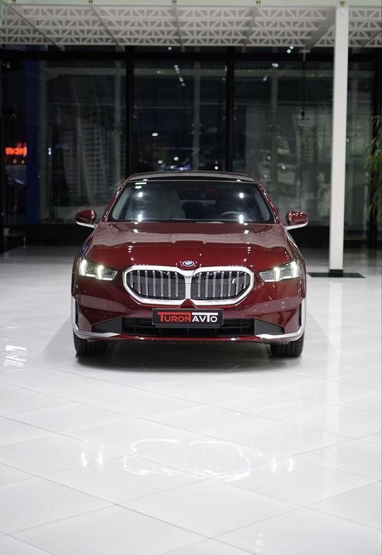 BMW i5 35L eDrive