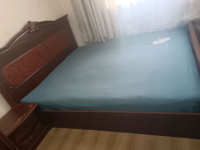 mebel sotiladi xolati yaxshi 2ta tumbasi bor mebel sotiladi xolati yaxshi 2ta tumbasi bor