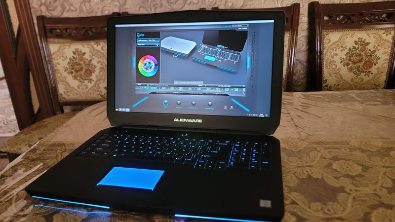 Dell alienware 17 R4 Dell alienware 17 R4