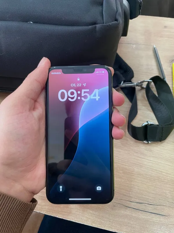 iPhone 11 Pro iPhone 11 Pro