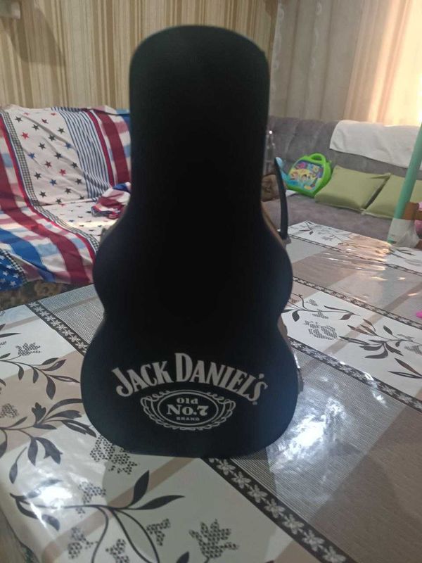 Jack Daniel's Whiskey Limited Edition Guitar Case Кейс Джэк Денелс