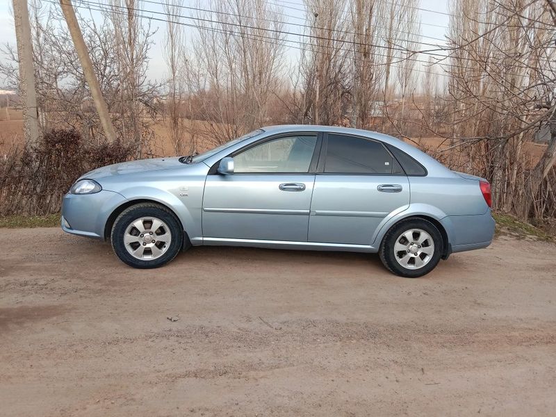 Chevrolet Jentra sotiladi 2015 yil.