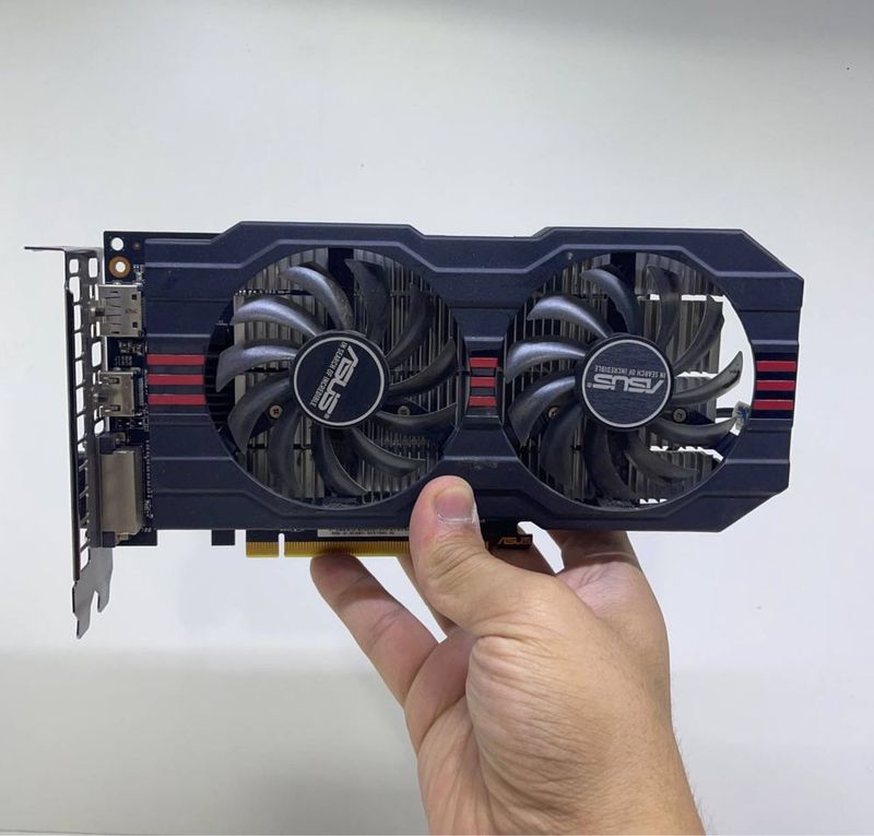 Asus Rx560 4Gb GDDR5 Sastyanalari Zo’r 14ta bor Asus Rx560 4Gb GDDR5 Sastyanalari Zo’r 14ta bor