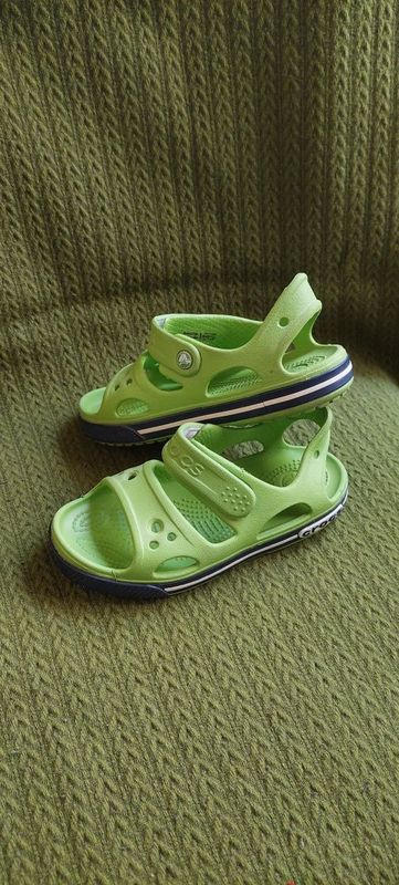 Crocs. Модель сандалии. Разм. 12. Длина по "стельке" 18,5 см.