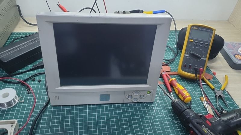Remont Elektronika İnvertor, Manitor , Ups , Chastotnik va hz SCHNEID Remont Elektronika İnvertor, Manitor , Ups , Chastotnik va hz SCHNEID