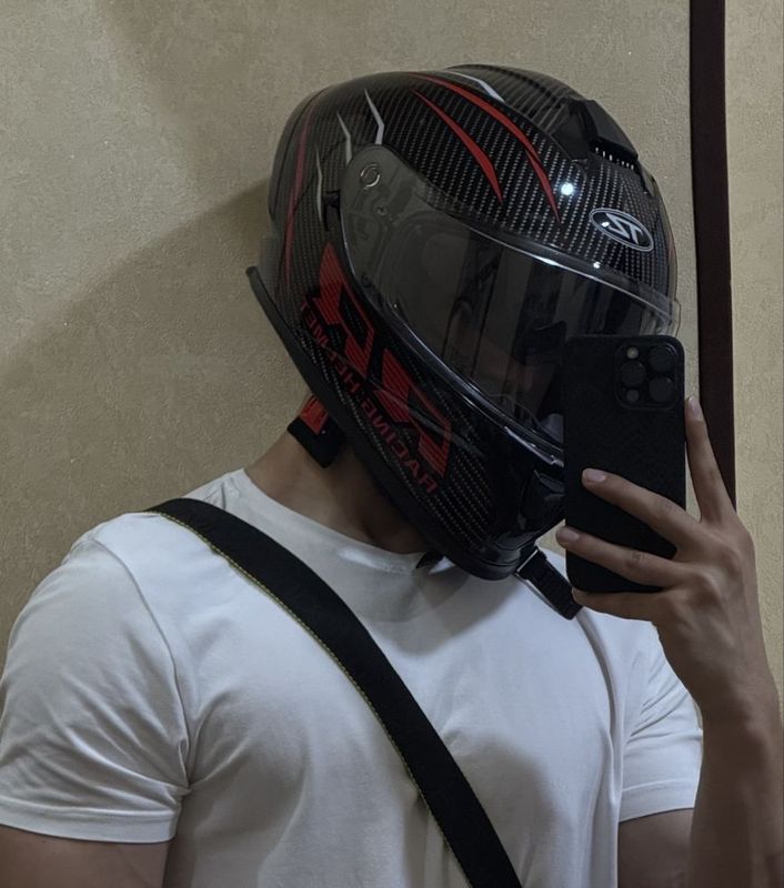 Moto shlem yangi new Moto shlem yangi new