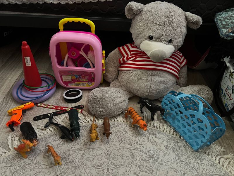 Игрушки игрушки . Игрушки игрушки .