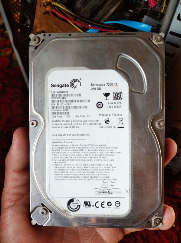 250 gb seagate sata qattiq disk