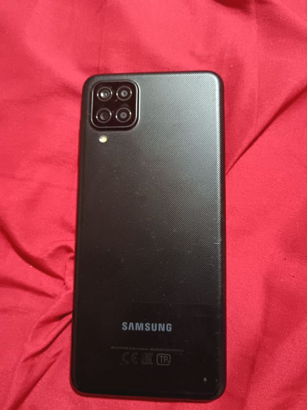 Samsung a12 32 hotira