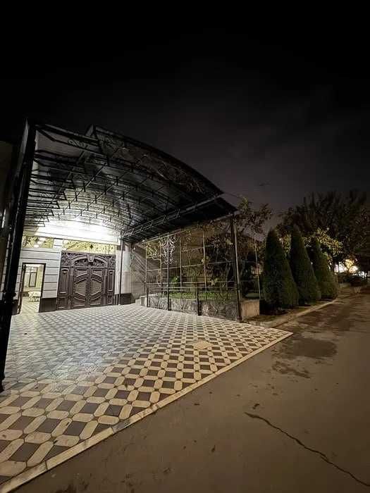 участок сдается в аренду Яккасарай Раккат махала 2 Этаж 3.6 4500$