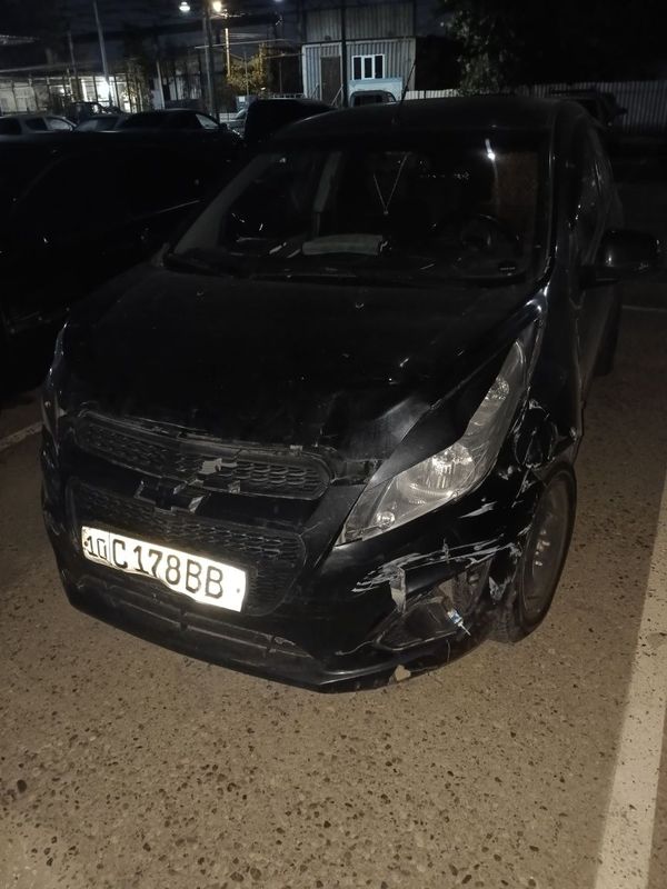 Продаётся машина Спарк в аварийном состояние 13 год в отличном состоян Продаётся машина Спарк в аварийном состояние 13 год в отличном состоян