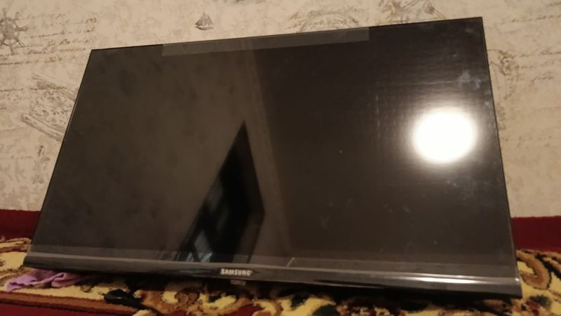 Samsung 32 smart televizor srochna sotiladi Samsung 32 smart televizor srochna sotiladi