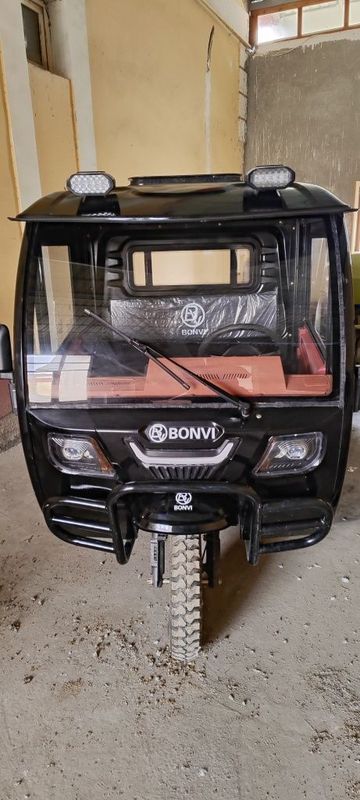 Muraver sotiladi Muraver sotiladi