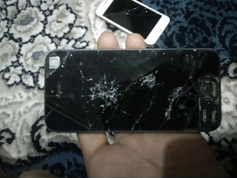 iphone 5s yoki 5 ekran ishlamaydi qirilgan joy bor