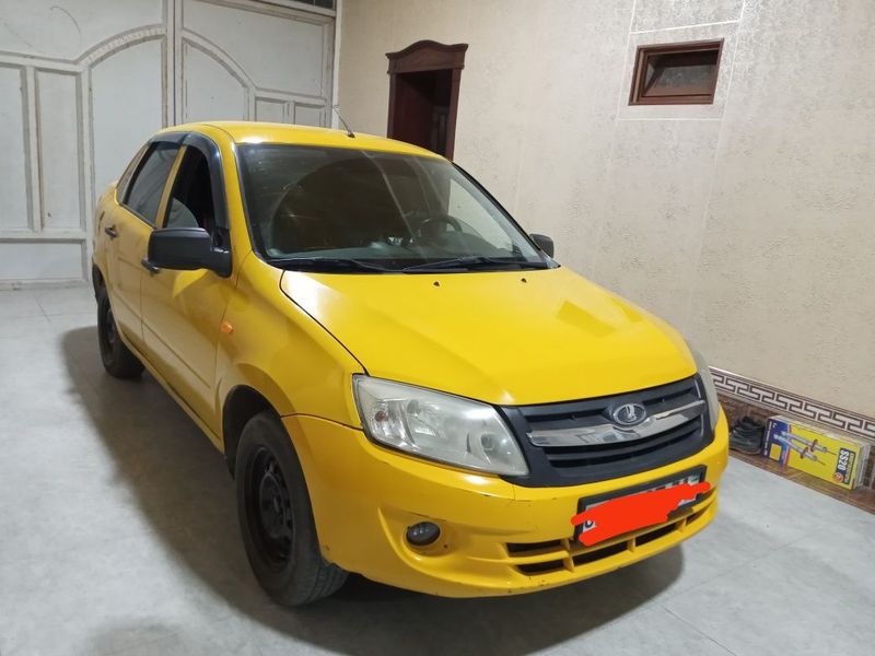 Продается автомобиль Lada Granta Продается автомобиль Lada Granta