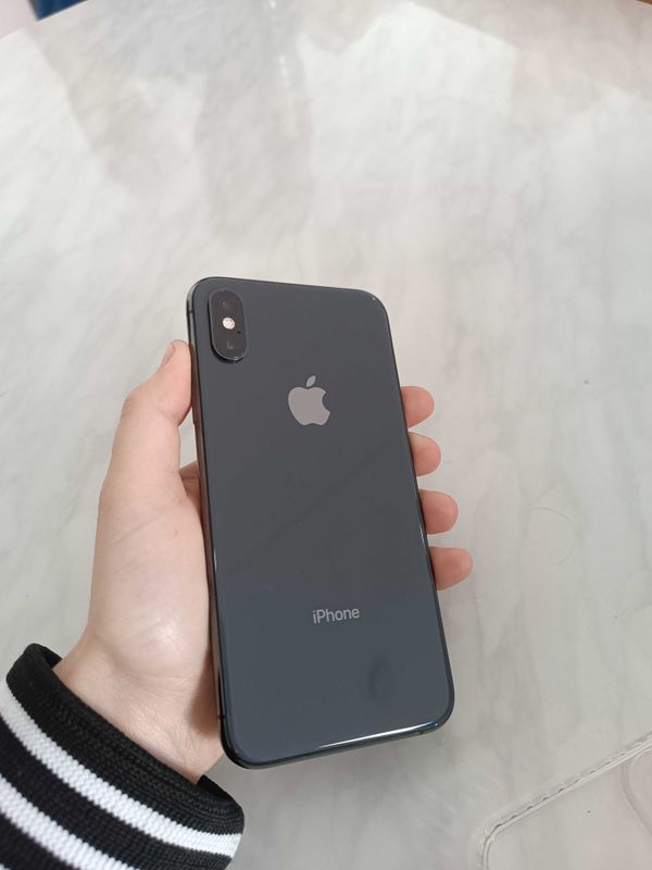 iPhone xs с гарантий