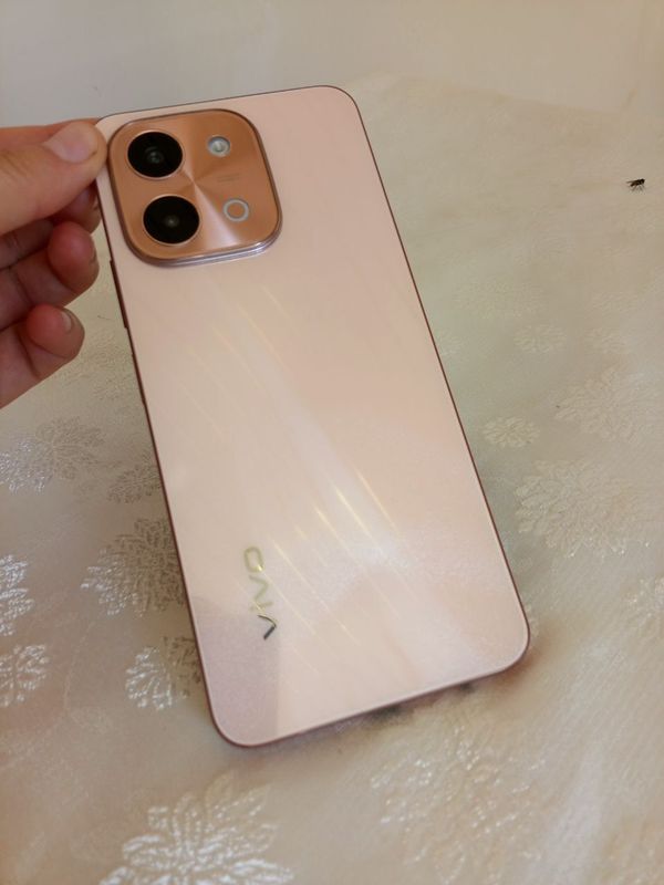 VIVO Y 28 4G 256 GB VIVO Y 28 4G 256 GB