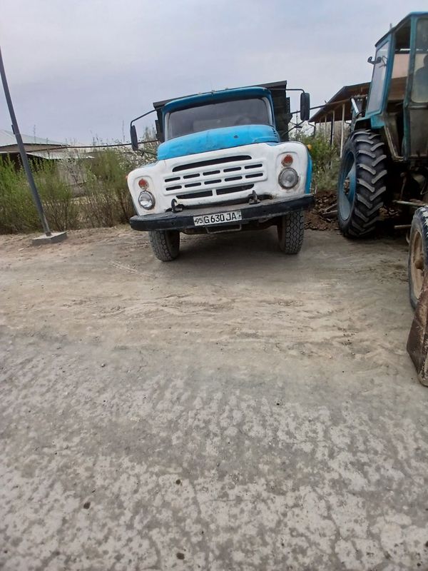 Zil 130 sotiladi