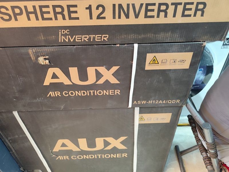 AUX 12 inverter + заводской кронштейн