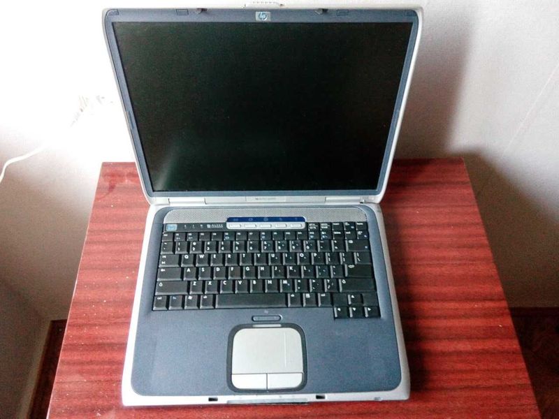 ноутбук HP Pavilion ze 4400 без блока питания ноутбук HP Pavilion ze 4400 без блока питания