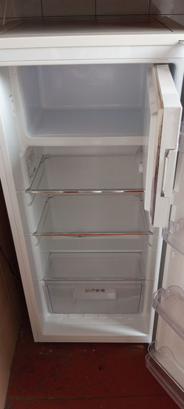 Artel muzlatgich holati zor