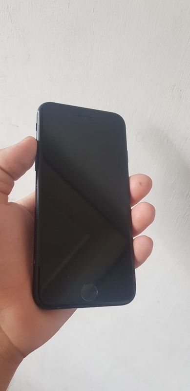Iphone 7 yahsh holatda Iphone 7 yahsh holatda