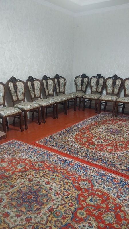 Stulchik.gilem qosilip satiladi Stulchik.gilem qosilip satiladi