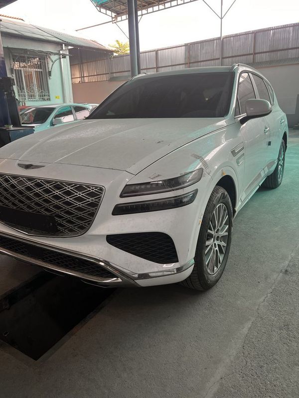 Genesis GV 80 2025 yil yangi