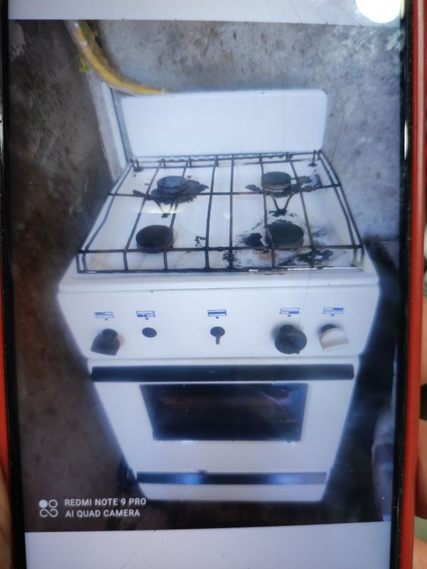 Gaz plita sotiladi Gaz plita sotiladi