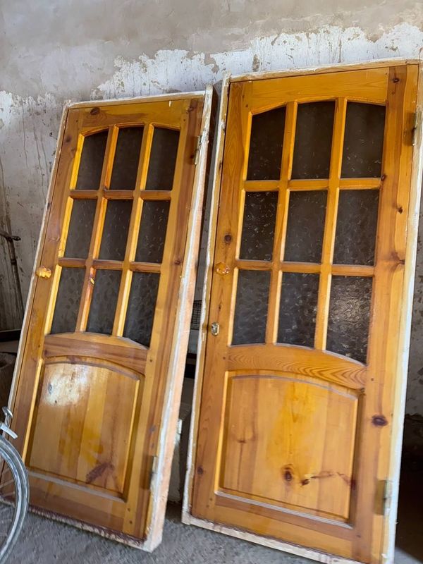 Продаются двери в отличном качестве Продаются двери в отличном качестве