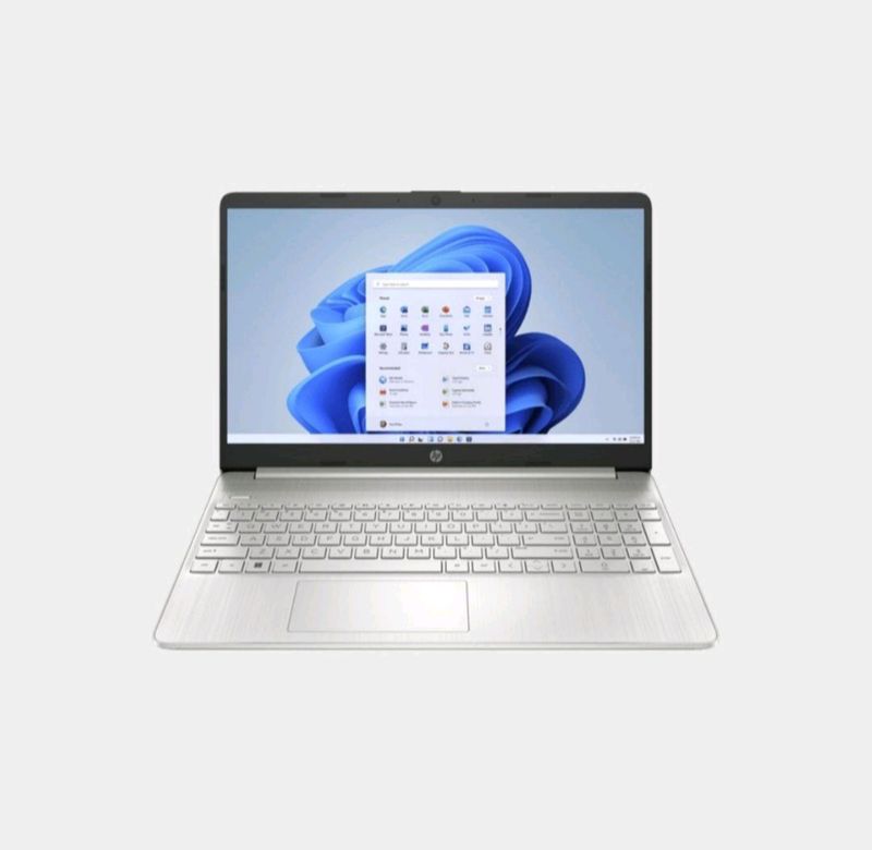 Модель: HP Laptop 15s