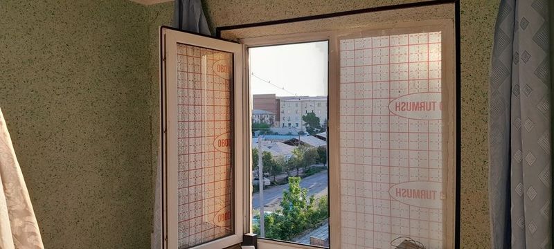 Продаётся 2х комн квартира в центре Нукуса "Черёмушки ".