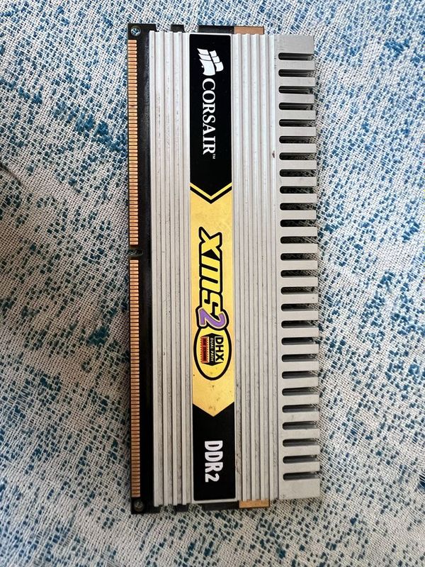 ОЗУ Corsair ddr2 1гб