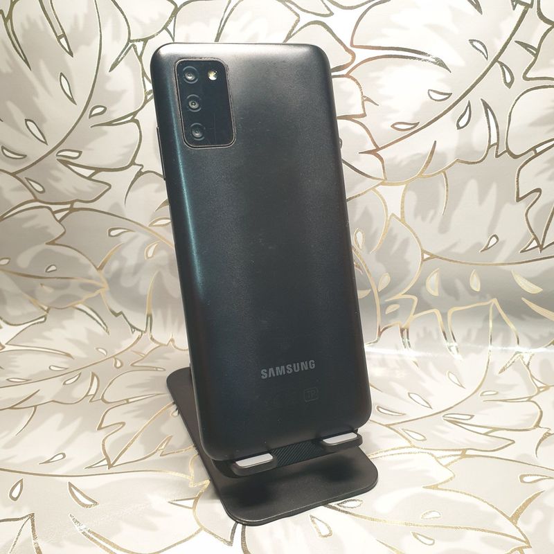 Samsung A03 srochna sotiladi