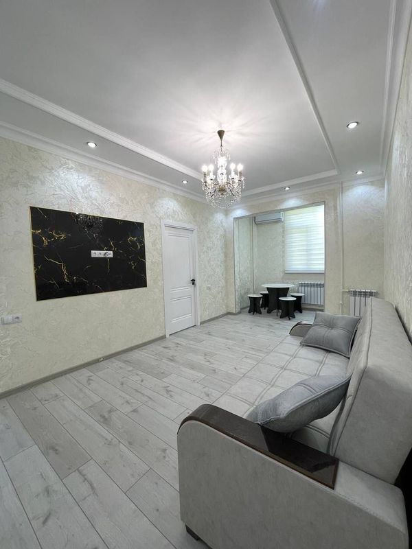 Аренда квартира на Чиланзар Ц квартал, рядом метро, базар. Цена 600.