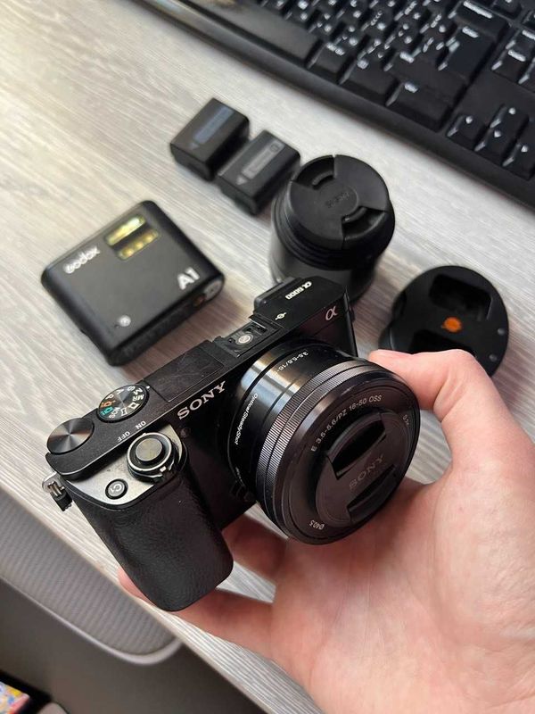 Фотоаппарат Sony a6000 +объектив +аккумуляторы +вспышка Фотоаппарат Sony a6000 +объектив +аккумуляторы +вспышка