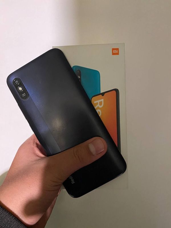 Redmi 9a ideal aybi yoq 4/32 32gb fleshka qoshib beriladi