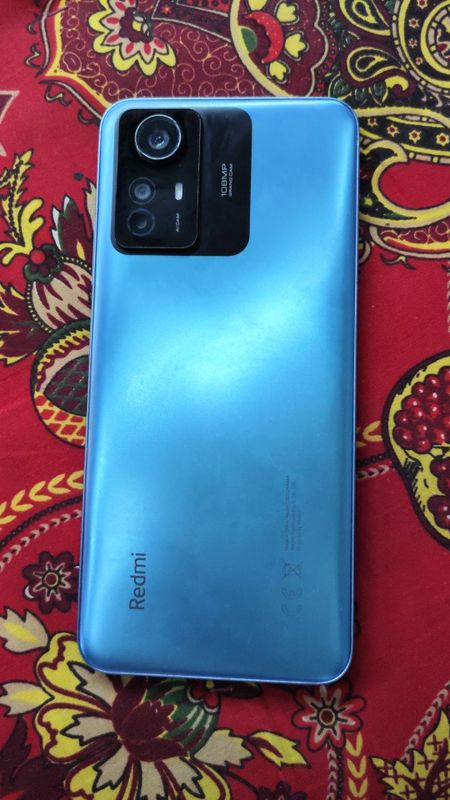 Redmi not 12s 8/256lik ideal Redmi not 12s 8/256lik ideal