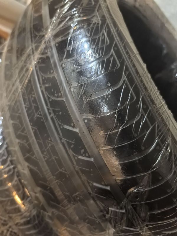 Автошина 235/50R19