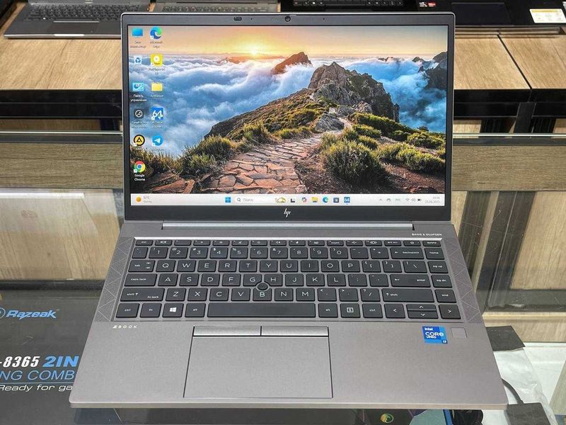 HP ZBook Firefly 14 G8 Core i7-1185G7 ram 16 ssd 256 HP ZBook Firefly 14 G8 Core i7-1185G7 ram 16 ssd 256