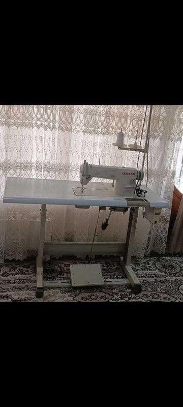 Швейная машина JUITA Швейная машина JUITA
