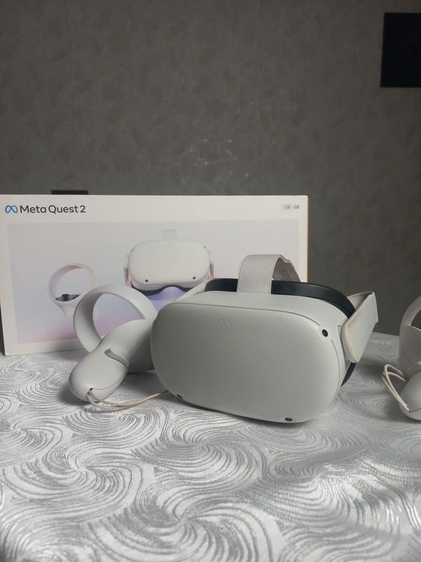 Meta Quest 2 128GB, как новый VR-шлем