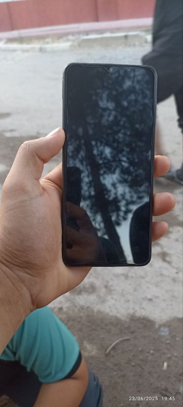Samsung A12 ideal Samsung A12 ideal