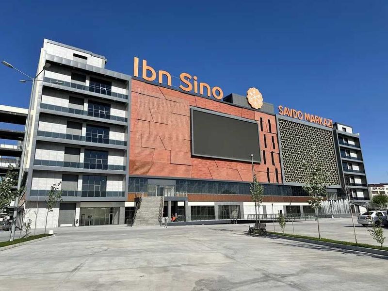 Stroy Mart , Ibn Sino Savdo markazida Magazin sotiladi