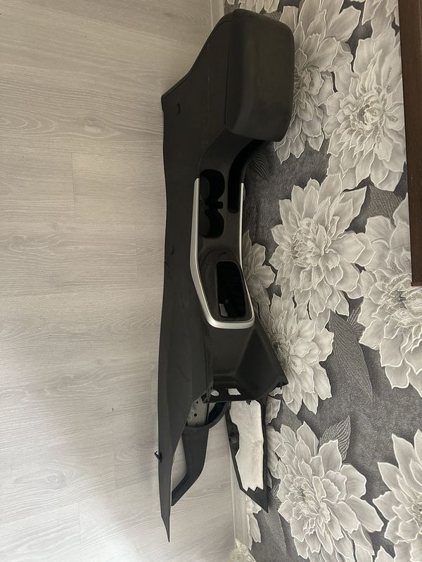 Tracker 2 var sotiladi holati zur skors rechaglari bilan