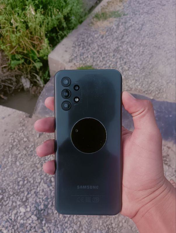 SAMSUNG Galaxy A13 SAMSUNG Galaxy A13