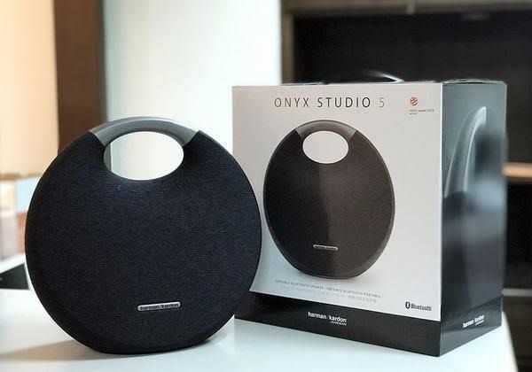 Беспроводная колонка Harman Kardon Onyx Studio 5 Беспроводная колонка Harman Kardon Onyx Studio 5