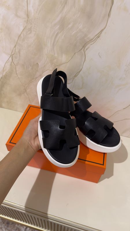Hermes басаножка 38 размер 250.000 Hermes басаножка 38 размер 250.000
